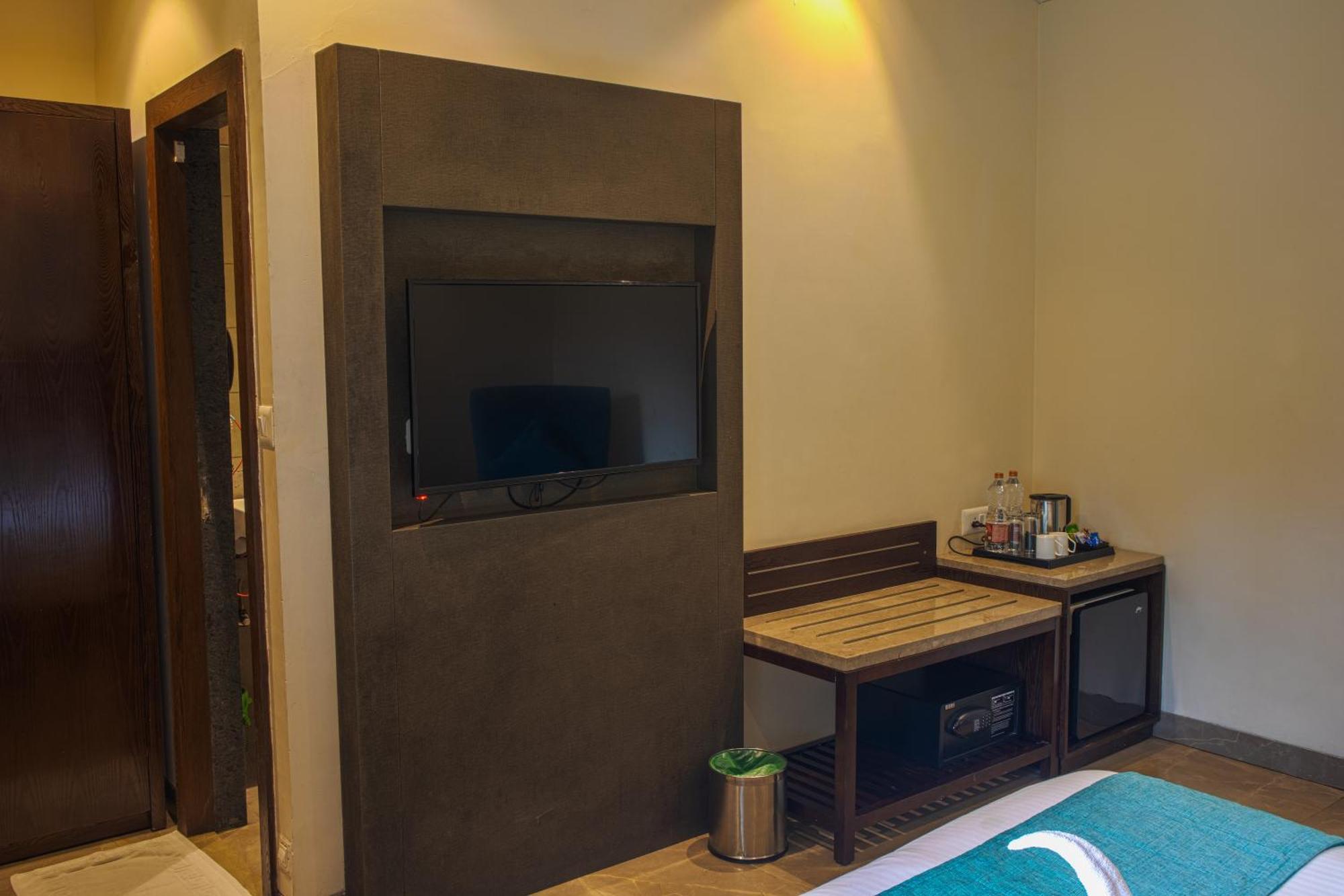 Basilica Resort - Where Luxury Redefines Mahābaleshwar Esterno foto